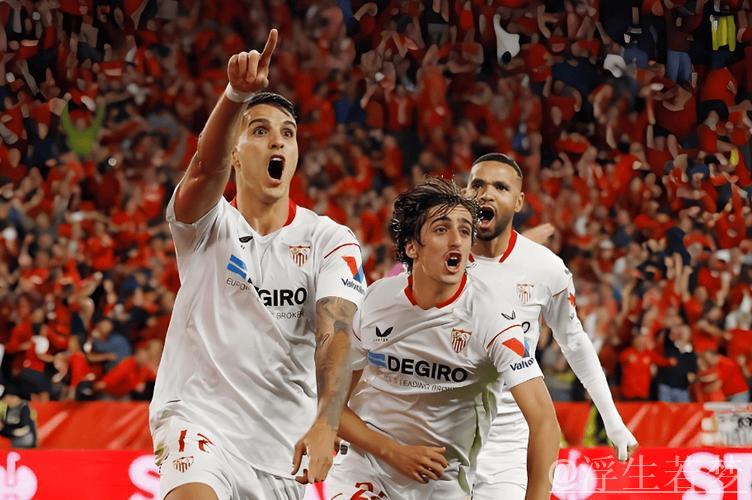 巴伦西亚与塞维利亚1-1战平:第15轮精彩回顾 巴伦西亚与塞维利亚1-1战平:第15轮精彩回顾